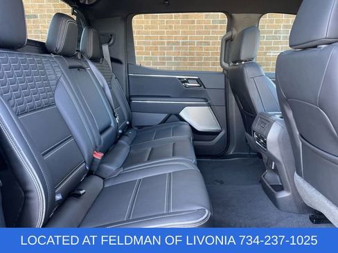 Used 2024 GMC Sierra EV Denali image 27