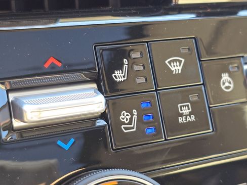 New 2026 Nissan Armada Platinum w/ Convenience Package image 7