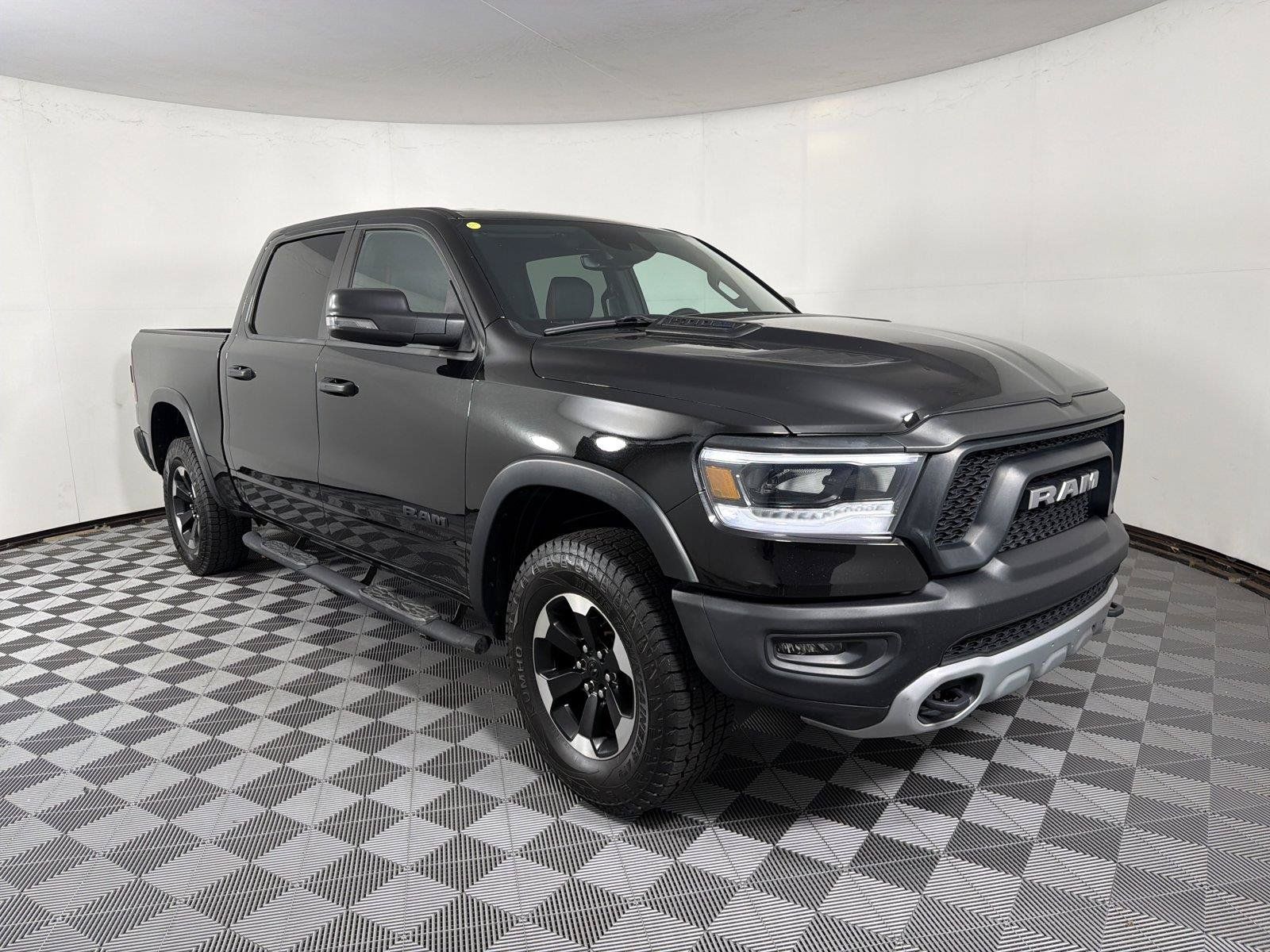 Used 2024 RAM 1500 Rebel w/ Rebel Level 1 Equipment Group AWD/4WD image 1