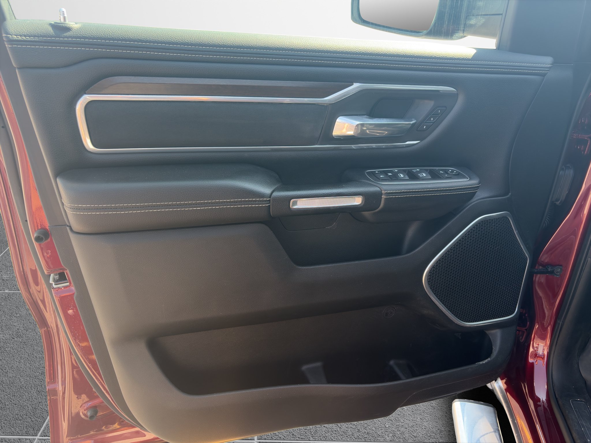 Used 2021 RAM 1500 Laramie AWD/4WD image 26