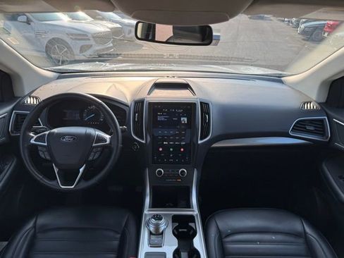Used 2024 Ford Edge SEL image 11