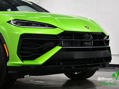 Used 2025 Lamborghini Urus SE image 54
