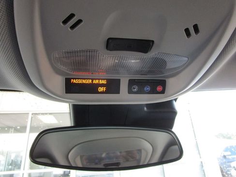 Used 2025 Chevrolet Trax LS FWD image 27