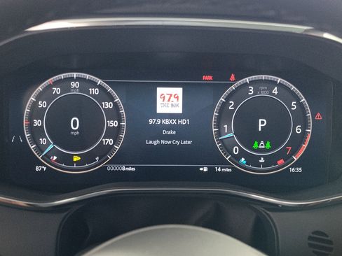 Used 2026 Jaguar F-PACE R-Dynamic S image 15