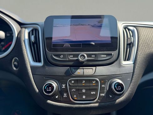 Used 2023 Chevrolet Malibu LT image 20