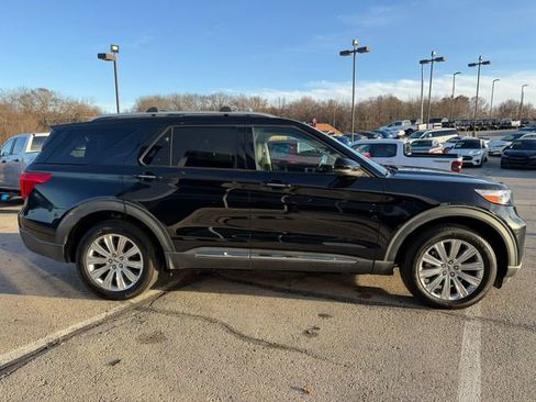 Used 2021 Ford Explorer Limited w/ Hybrid Equipment Group 310A image 8