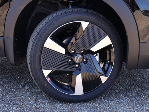 New 2026 Nissan Kicks SR w/ Cold Weather Package image 16