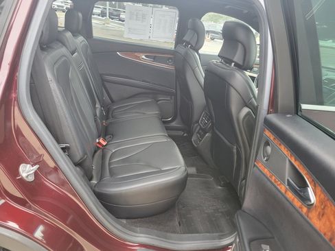 Used 2017 Lincoln MKX Reserve w/ Lincoln MKX Climate Package image 8