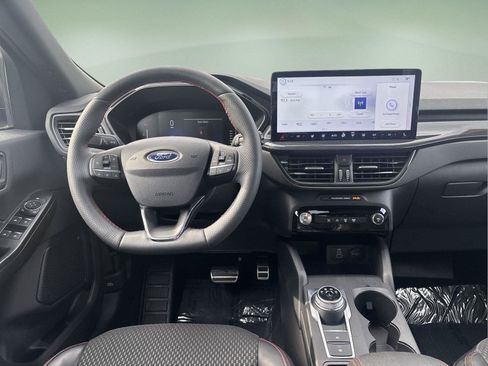 Used 2024 Ford Escape ST-Line w/ Tech Pack #1 AWD/4WD image 2