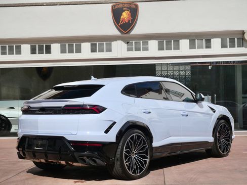 Used 2026 Lamborghini Urus S AWD/4WD image 3