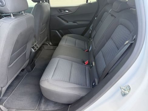 Used 2025 Chevrolet Equinox LT image 25