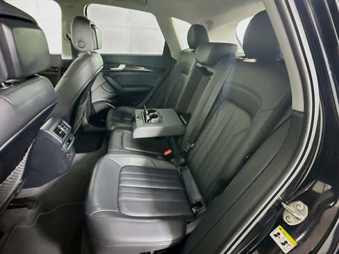 Used 2020 Audi Q5 2.0T Premium image 26