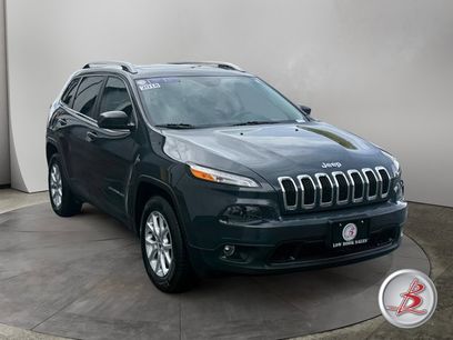 Used 2018 Jeep Cherokee Latitude Plus w/ Comfort/Convenience Group