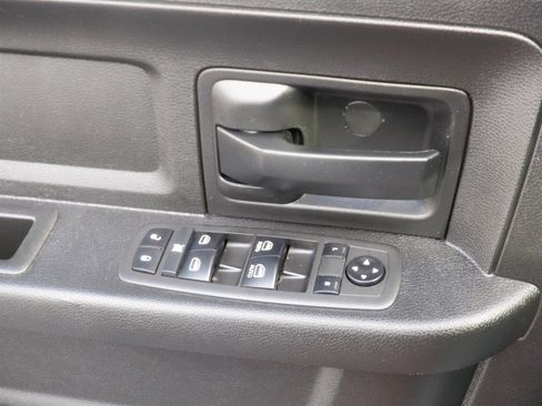 Used 2021 RAM 2500 Tradesman w/ Chrome Appearance Group image 23