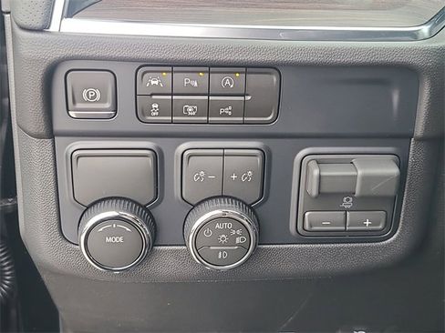 New 2026 Chevrolet Tahoe Premier w/ Sun And Tow Package image 28