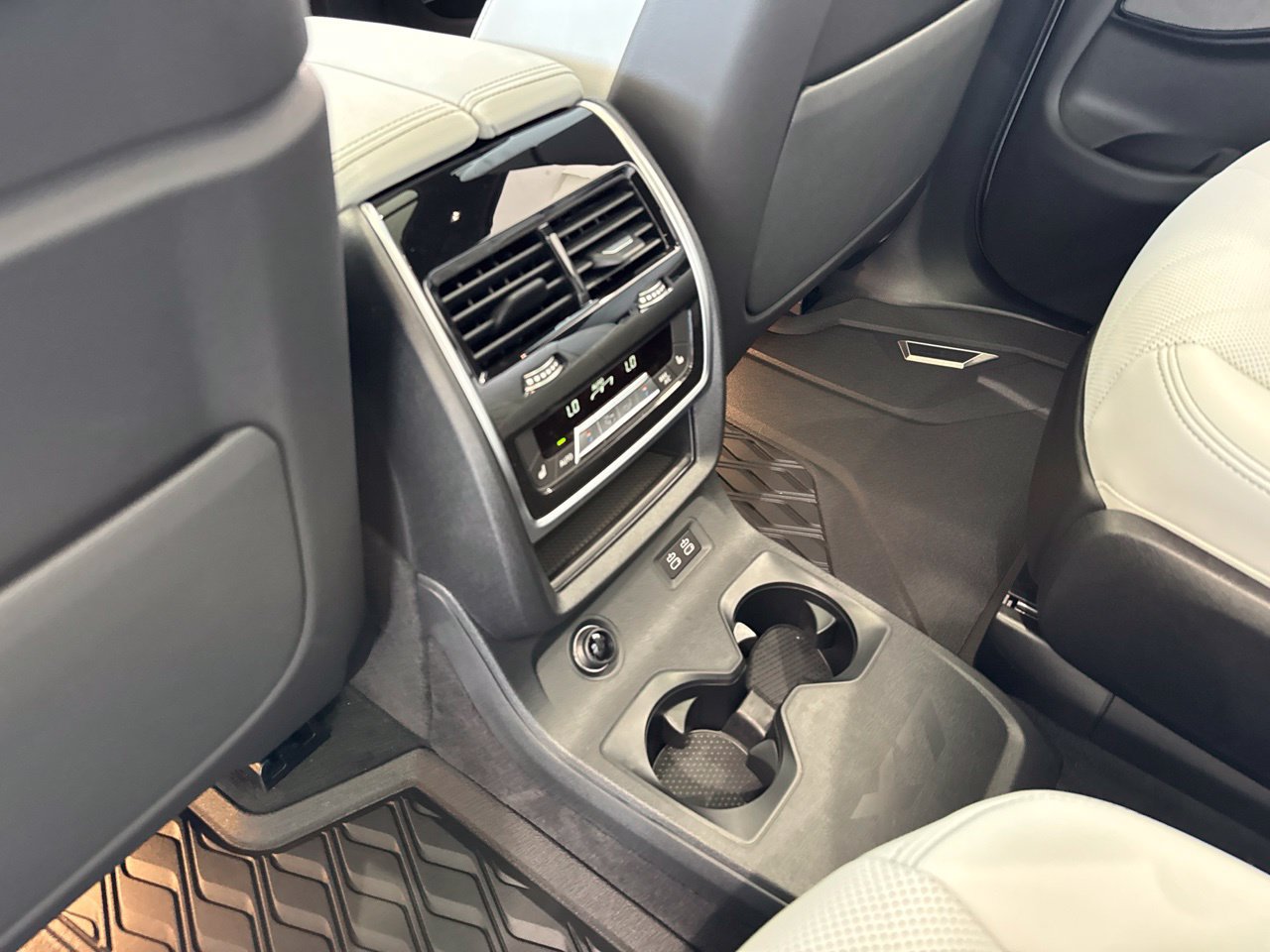 New 2027 BMW X7 xDrive40i AWD/4WD image 43