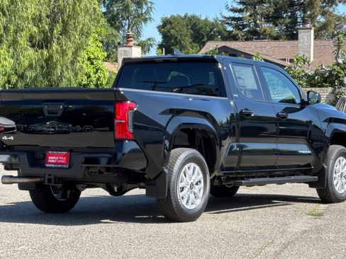 New 2026 Toyota Tacoma SR5 AWD/4WD image 3
