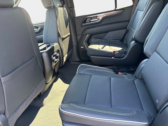 New 2027 GMC Yukon Elevation w/ Elevation Premium Package RWD image 13