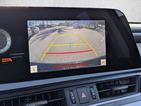 Used 2024 Lexus ES 300h w/ Premium Package image 15