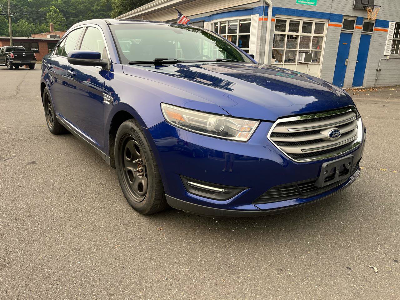 Used 2015 Ford Taurus SEL w/ Equipment Group 201A FWD image 7
