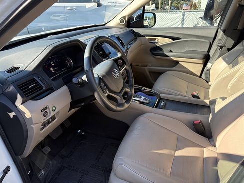 Used 2020 Honda Pilot Elite image 8