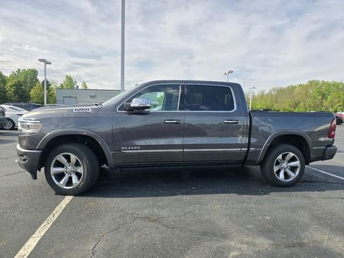 Used 2022 RAM 1500 Limited w/ Body Color Bumper Group AWD/4WD image 3