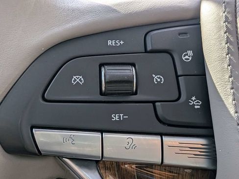 Used 2021 Cadillac Escalade Premium Luxury Platinum AWD/4WD image 27