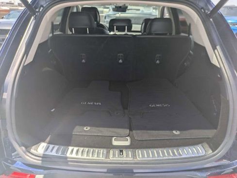 Used 2025 Genesis GV70 2.5T AWD/4WD image 12