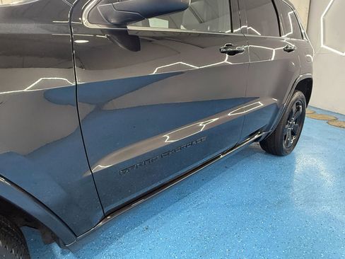 Used 2015 Jeep Grand Cherokee Altitude AWD/4WD image 11