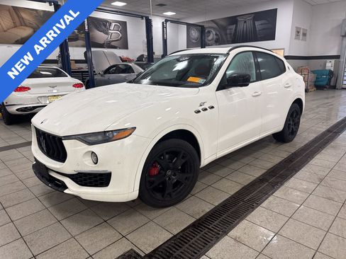 Used 2022 Maserati Levante GT image 5