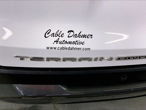 Used 2025 GMC Terrain Elevation AWD/4WD image 8