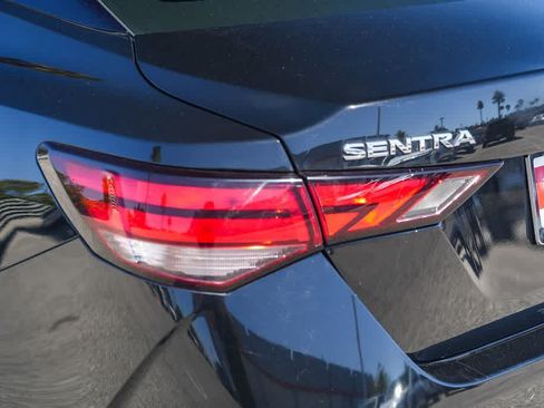 Used 2023 Nissan Sentra S FWD image 9