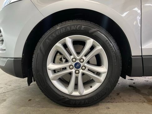 Used 2020 Ford Edge SEL AWD/4WD image 16