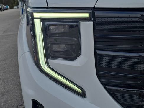 Certified 2023 GMC Sierra 1500 Elevation image 11