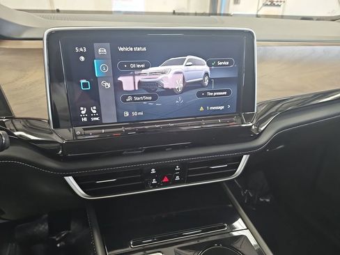 Used 2025 Volkswagen Atlas SE FWD image 20