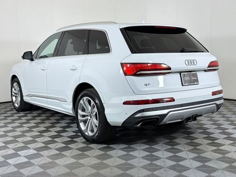 Used 2025 Audi Q7 3.0T Prestige image 3