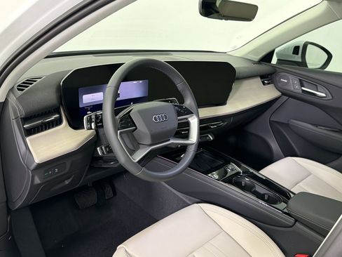 New 2026 Audi Q3 quattro 2.0T AWD/4WD image 4