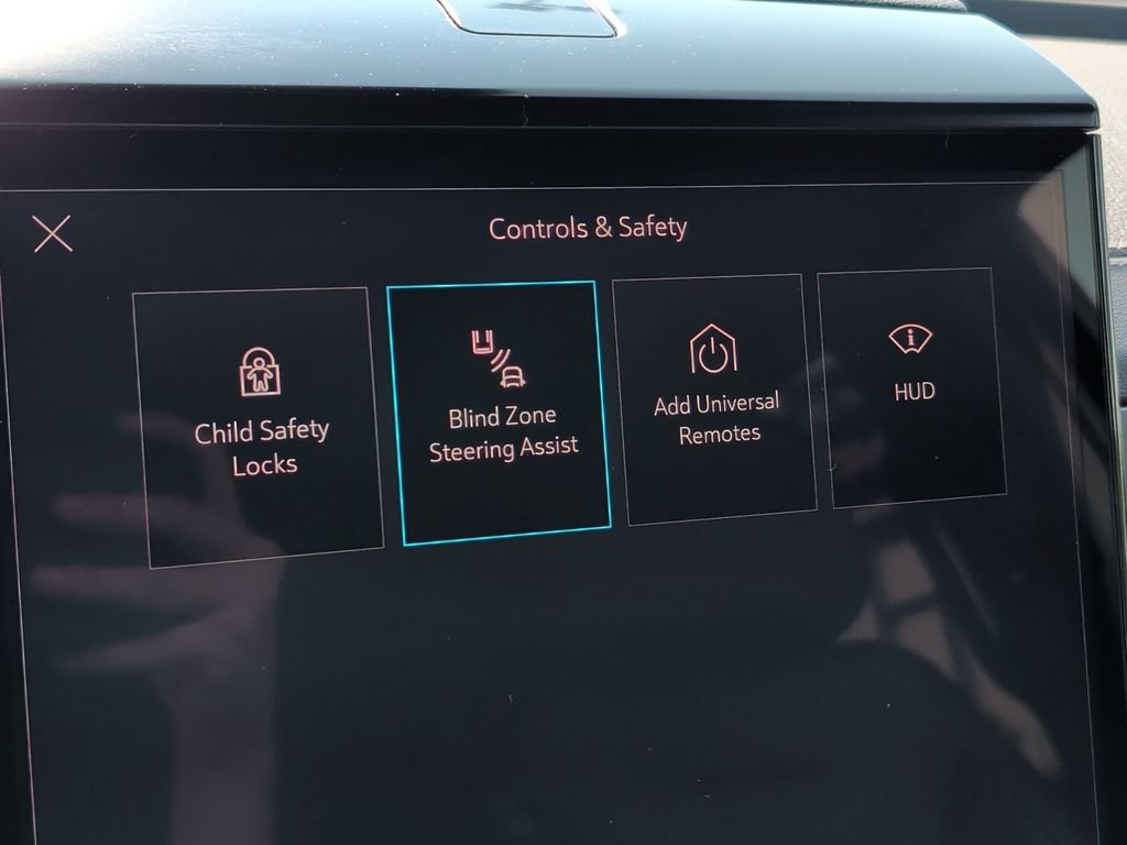 Used 2025 GMC Yukon XL Denali AWD/4WD image 21