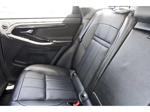 Used 2023 Land Rover Range Rover Evoque SE AWD/4WD image 11