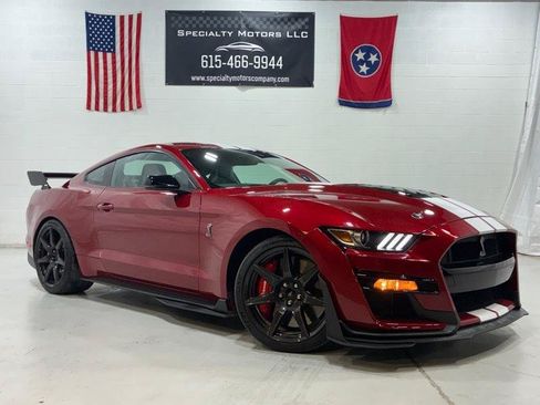 Used 2021 Ford Mustang Shelby GT500 w/ Carbon Fiber Track Pack RWD image 3