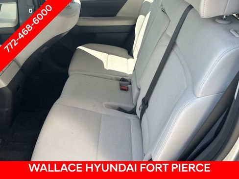 Used 2025 Hyundai Santa Fe SE FWD image 14