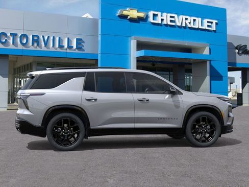 New 2026 Chevrolet Traverse RS w/ LPO, Floor Liner Package image 5