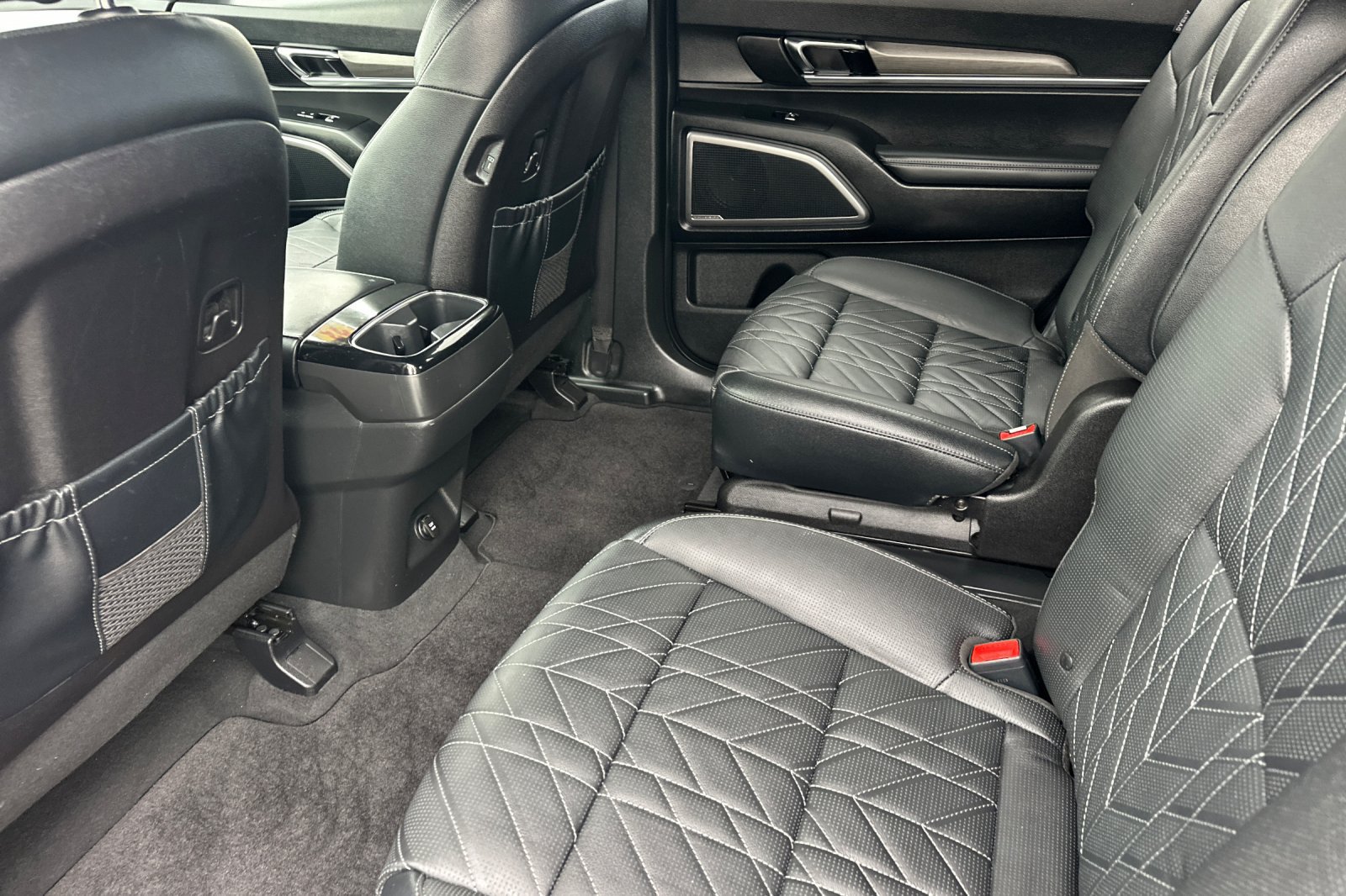 Used 2024 Kia Telluride EX X-Line AWD/4WD image 11