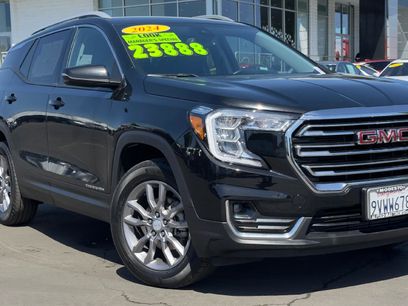 Used 2024 GMC Terrain SLT