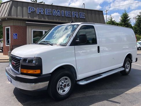 Used 2024 GMC Savana 2500 w/ Driver Convenience Package RWD image 10