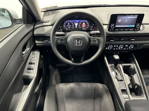 Certified 2023 Honda Accord EX image 20