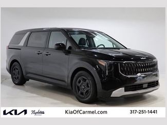 Used 2025 Kia Carnival FWD video 1