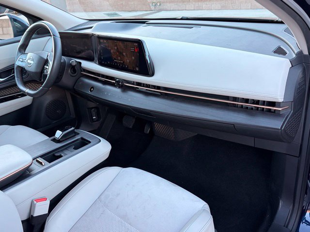 Used 2024 Nissan Ariya AWD image 14