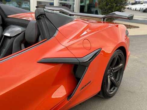 Used 2025 Chevrolet Corvette Z06 w/ Z07 Performance Package RWD image 6