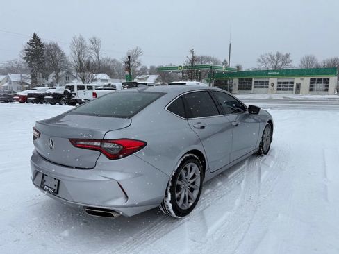 Used 2022 Acura TLX image 5